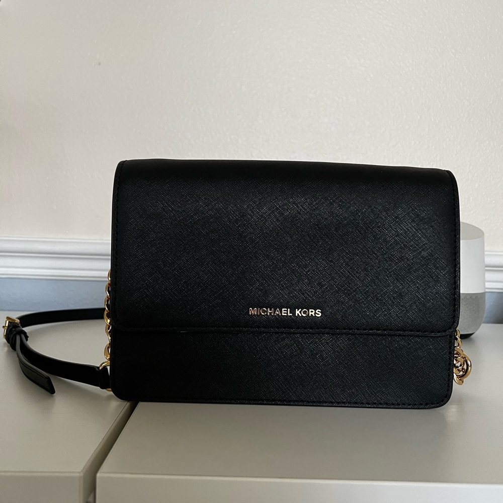 [SOLD] Michael Kors Black & Gold Crossbody Purse